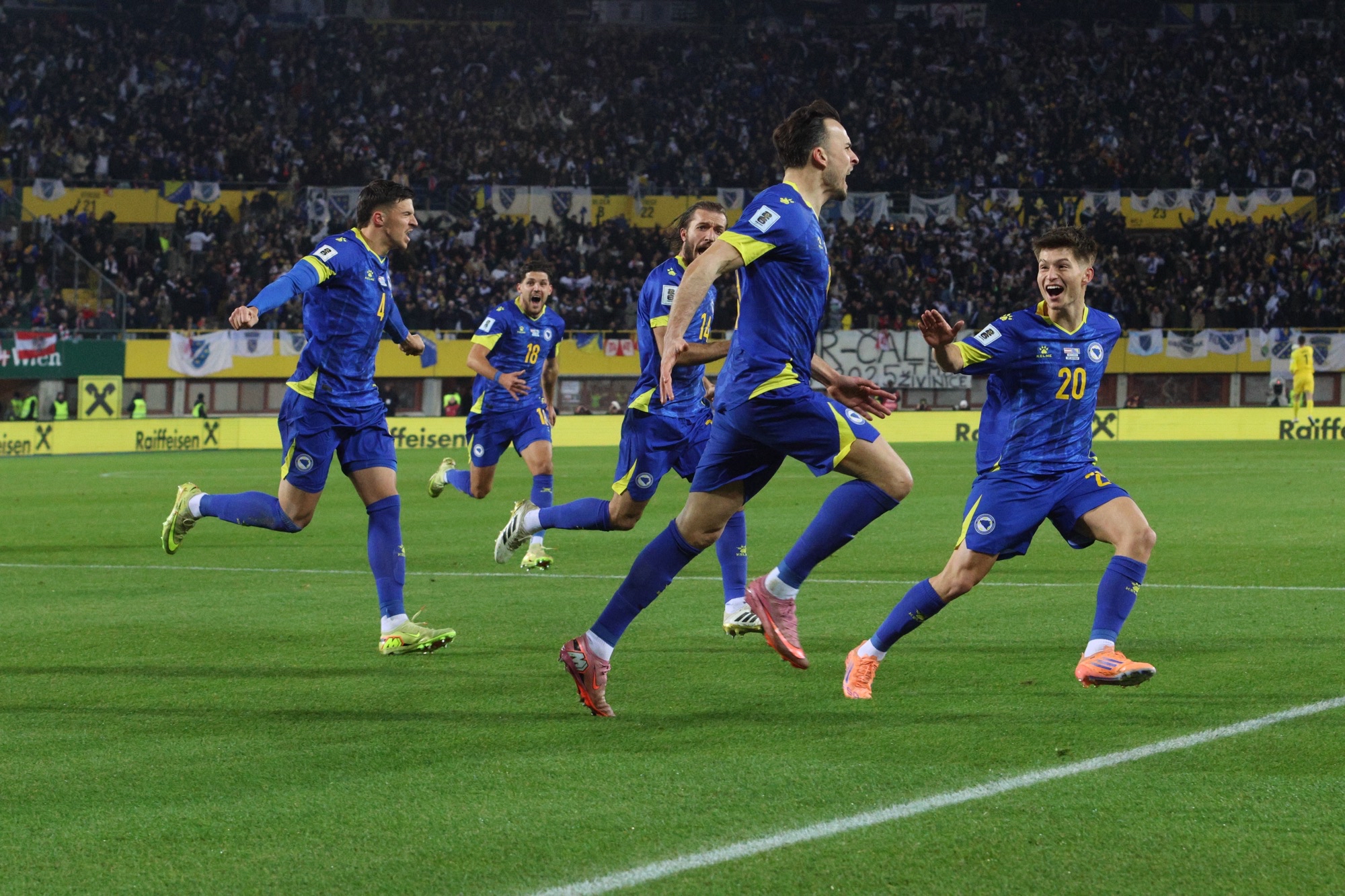 (VIDEO) Pogledajte sjajan gol Harisa Tabakovića protiv Italije!